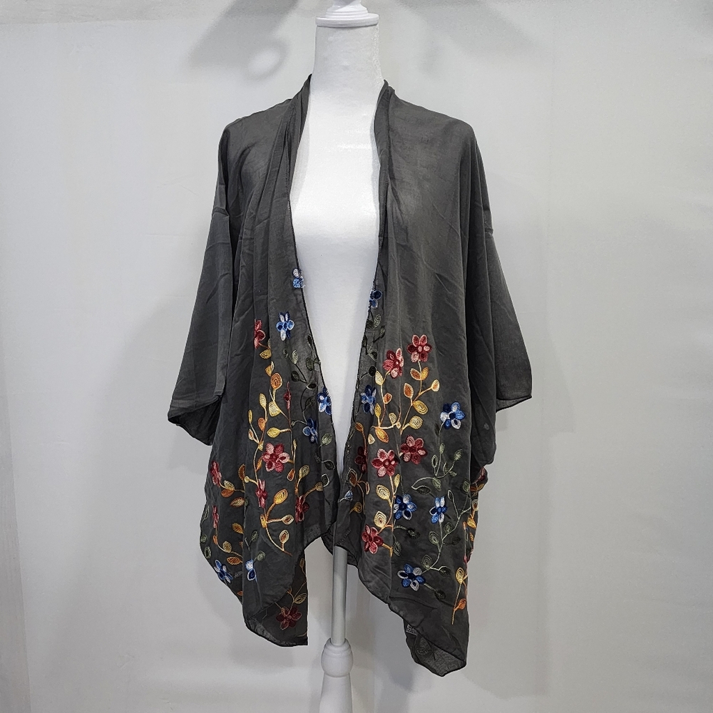 RAJ EMBROIDERED GRAY MULTICOLOR FLORAL KIMONO DUSTER SWIMSUIT COVER NWOT!